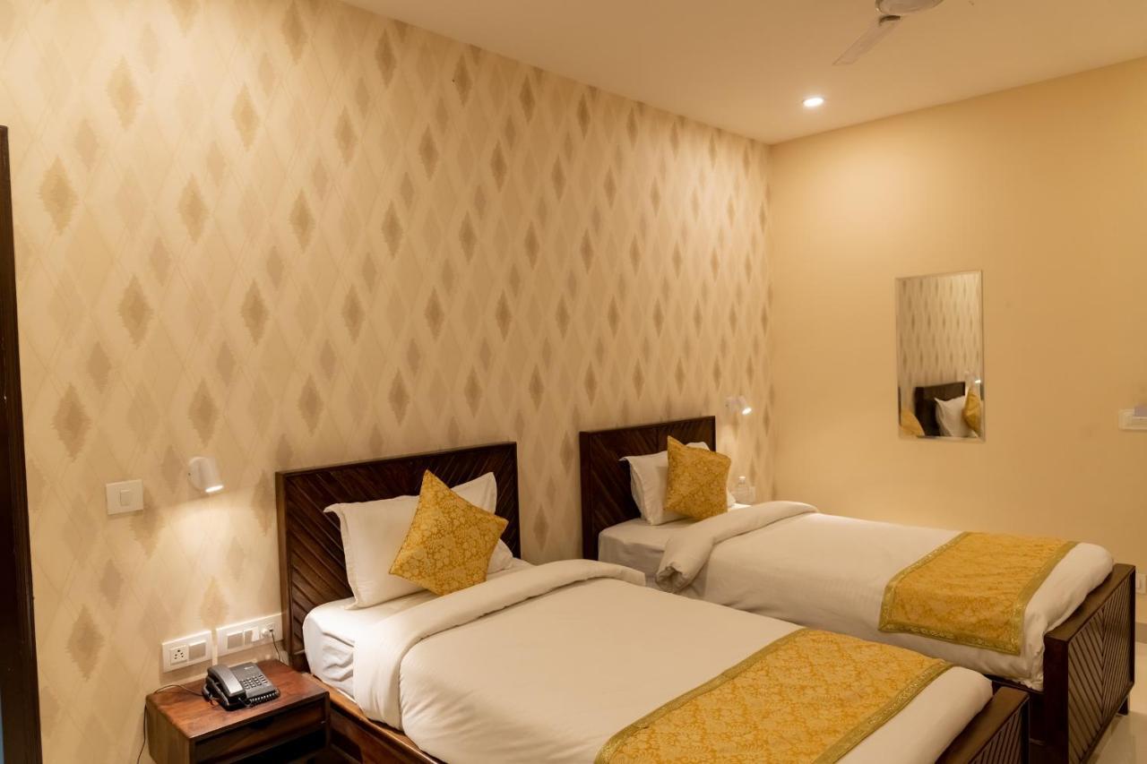 Vienna- A Boutique Hotel Джайпур Екстериор снимка