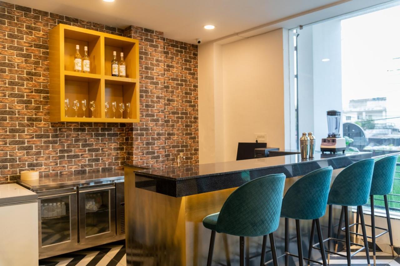Vienna- A Boutique Hotel Джайпур Екстериор снимка