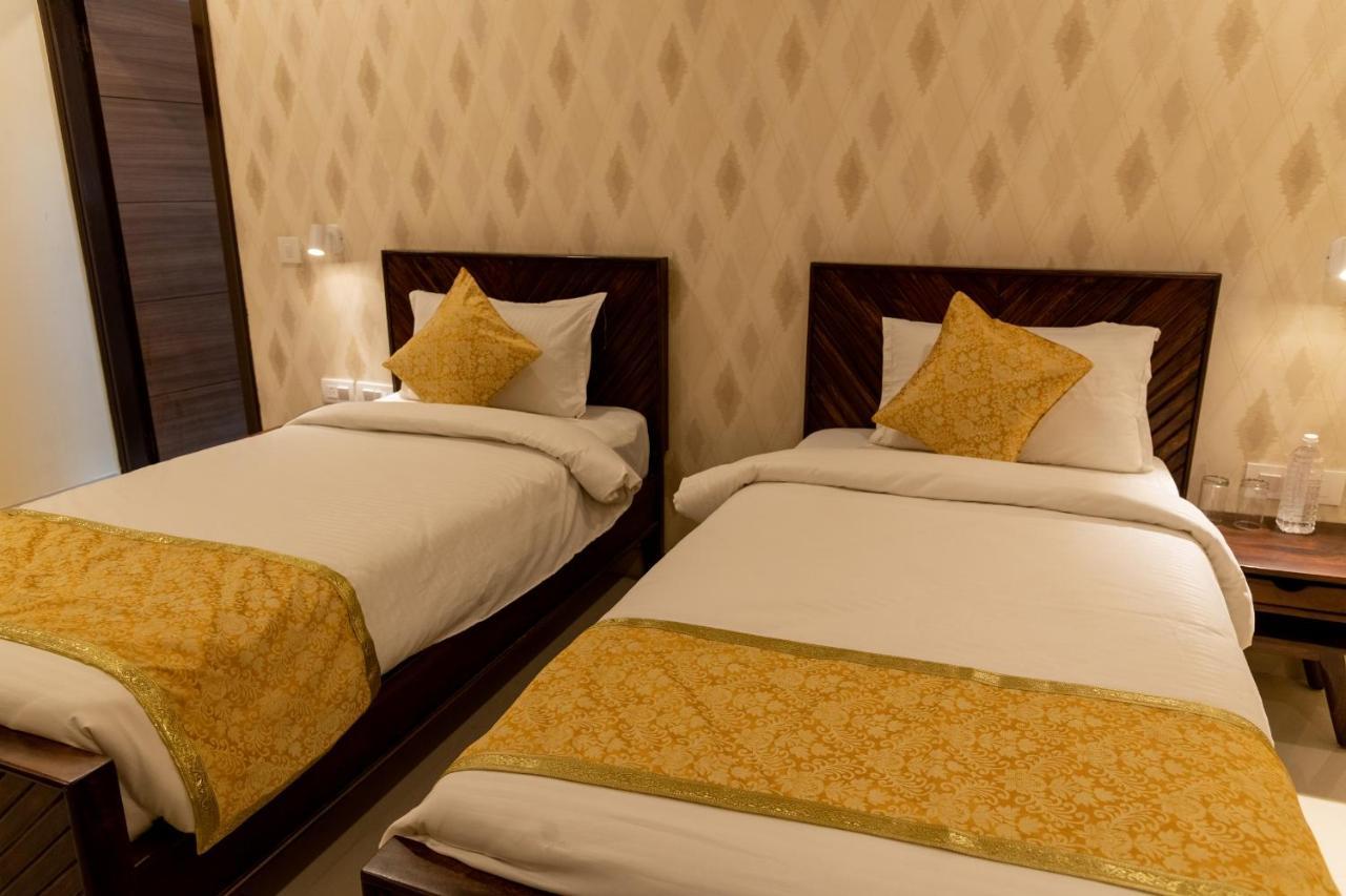 Vienna- A Boutique Hotel Джайпур Екстериор снимка