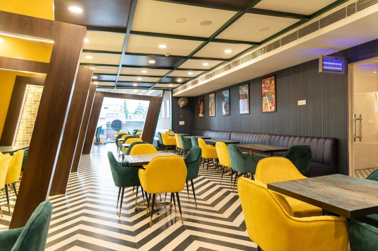 Vienna- A Boutique Hotel Джайпур Екстериор снимка